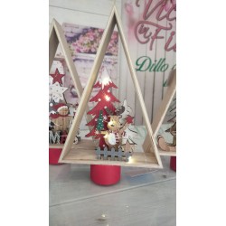 Albero in legno con personaggio natalizio e luci led
